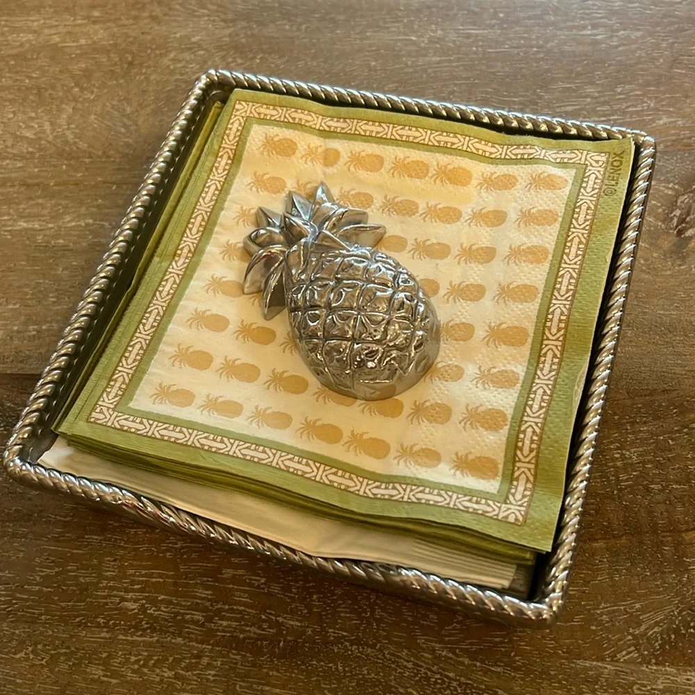 Lenox Everyday Soirée Napkin Box Pineapple